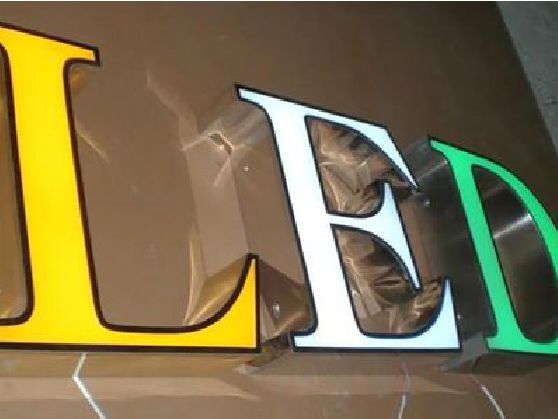 乐清介绍LED招牌的基础知识。